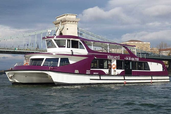 Budapest Danube Pizza Cruise with Welcome Drink - How the Onboard Experience Feels: Music, Deck Time, and Service