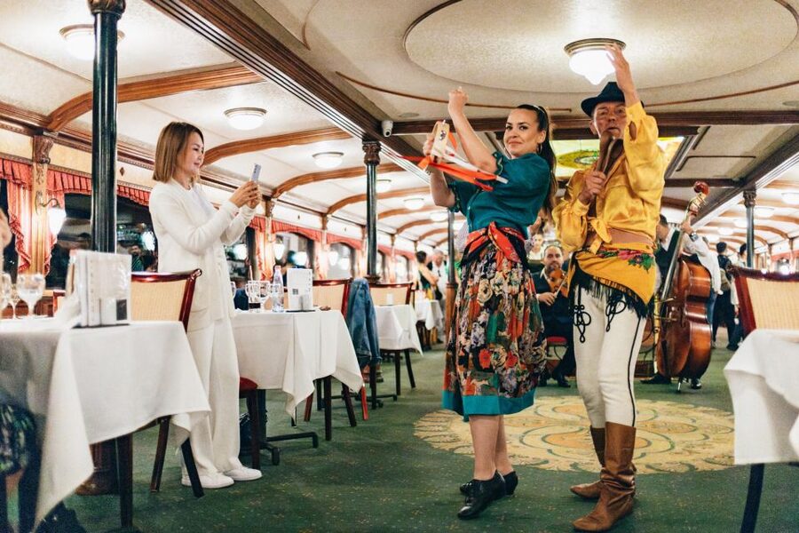 Budapest: Dinner Cruise with Live Music and Folk Dance Show - Onboard Soundtrack: Rajkó Folk Orchestra and the Cimbalom Moment