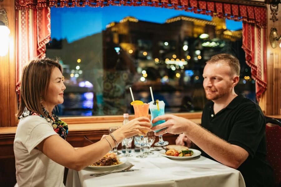 Budapest: Dinner Cruise with Live Music and Folk Dance Show - The Hungarian Folklore Dance Show: Lively, Not Stuffy