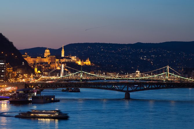 Budapest Essential Walk&Food tasting - Deák Ferenc Square to Elizabeth Square and the Opera area