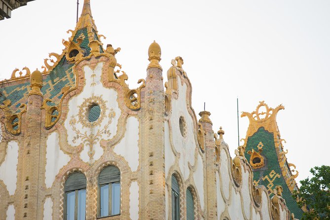 Budapest Essential Walk&Food tasting - Szabadság tér and the strudel break you’ll actually remember