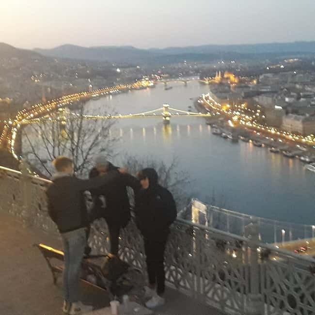 Budapest: Evening Castle Hill Tour with Fishermen's Bastion - Batthyány tér Pickup and The Van Ride That Actually Saves Time