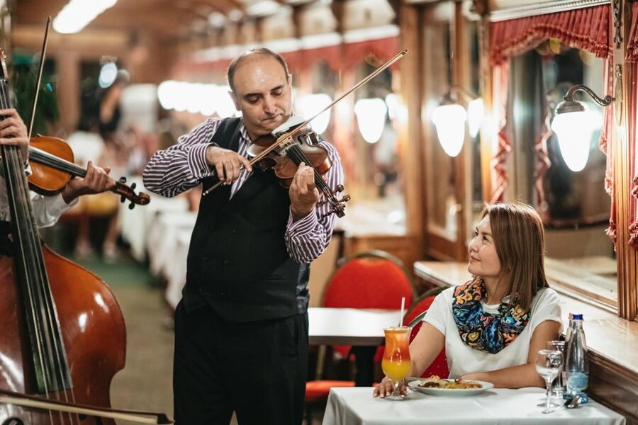 Budapest: Evening Cruise including Drink Options - Key points to know before you board