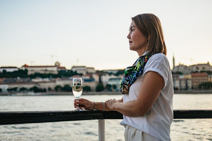 Budapest: Evening Cruise including Drink Options - Why the Danube at night feels like a shortcut to Budapest