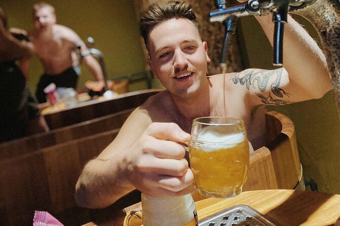 Budapest Exclusive Thermal Spa LUKACS LUXURIOUS PRIVATE BEER BATH - Thermal beer bath at Lukács Baths, 45 minutes of warm water and unlimited beer
