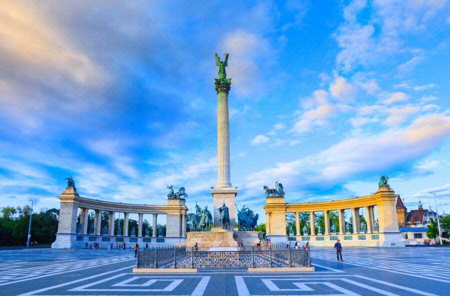 Budapest Full-Day Private Guide Services - Wine, Iron Curtain History, and Thermal Spas: The Themed-Day Sweet Spot