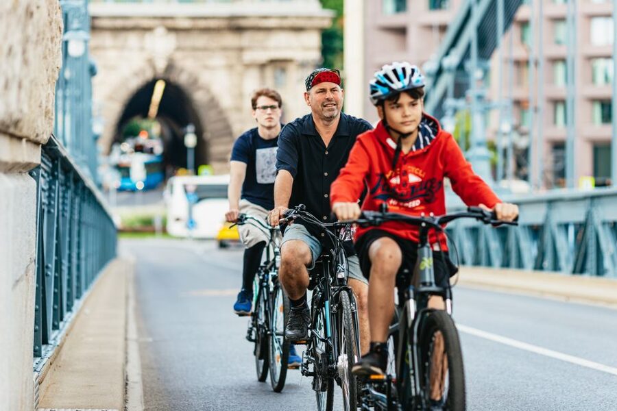 Budapest: Grand Sightseeing Bike Tour - Heroes’ Square and Városliget: The Grand Finale Before You Return