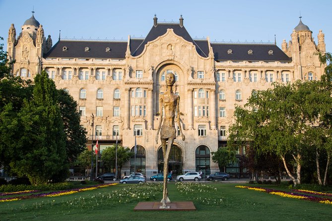Budapest Grand Walk - Former Jewish Quarter Focus: Grand Synagogue Area and Király utca