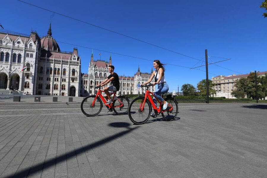 Budapest: Guided Downtown Electric Bike Tour - Price and value: is $63 worth your time for a 3.5-hour overview?