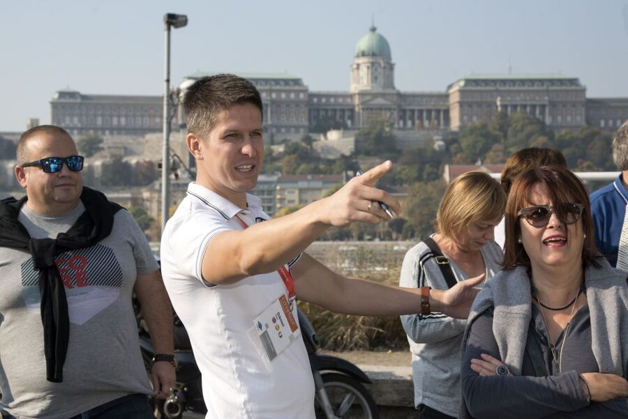 Budapest: Guided Walking Tour of Pest - Key highlights worth planning around