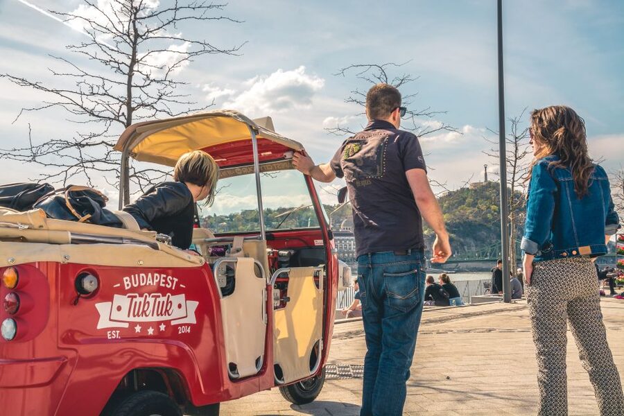 Budapest: Half-Day Exclusive Highlights Private Tour - A Tuk-Tuk View of Budapest That Makes Buda and Pest Click