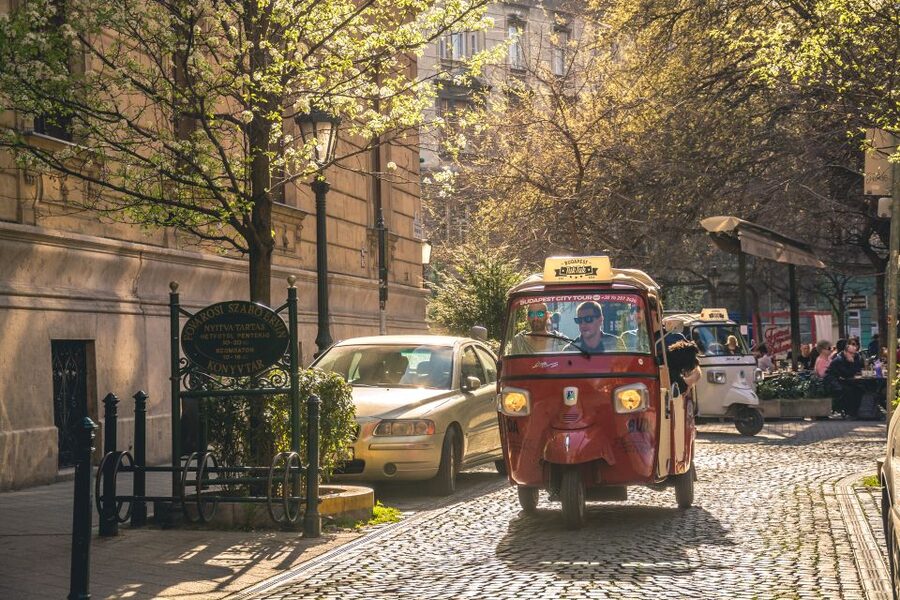 Budapest: Half-Day Exclusive Highlights Private Tour - Price and Value: Is $181 per Person Fair for 4 Hours?