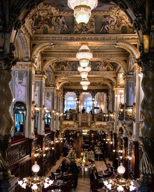 Budapest: Half-Day Highlights Small Group Private Tour - Hungarian Parliament and Chain Bridge: The Photo Stops That Anchor Your Map