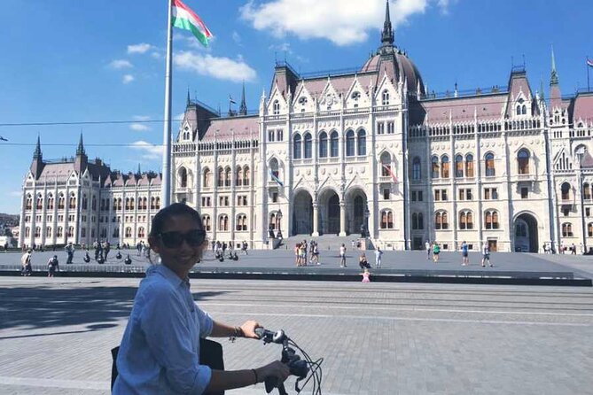 Budapest Highlights Bike Tour with a local guide - Bikes, Helmets, and Pace: Comfort That Helps You Go Far