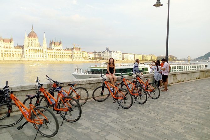 Budapest Historic Downtown Bicycle Tour in small groups - Before You Book: Riding Skills, Traffic Reality, and Who It Fits