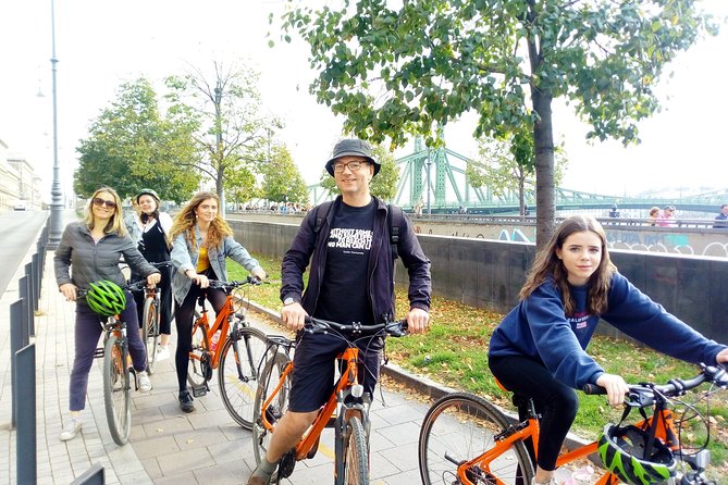Budapest Historic Downtown Bicycle Tour in small groups - Start Smart at Bike & Relax, Then Let the Guide Set the Tone