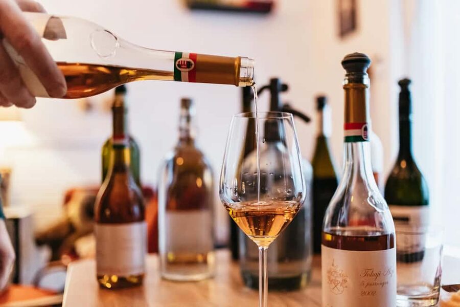 Budapest: Hungarian Wine Tasting with 8 Wines and Tapas - Wine the Gap in Budapest: the simple setup that keeps it fun