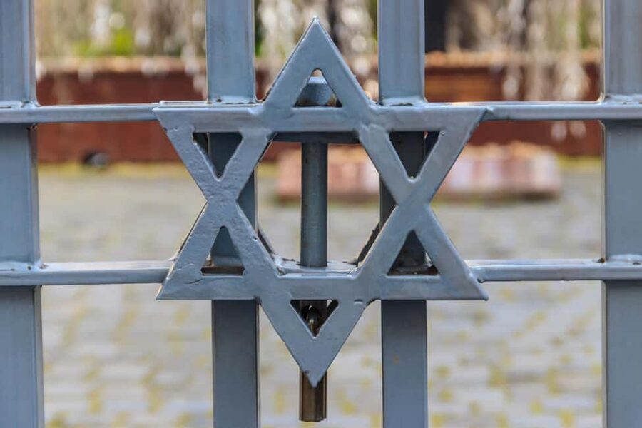 Budapest Jewish Ghetto History Private Guided Walking Tour - Price and value: what $155 per person buys in a private setup