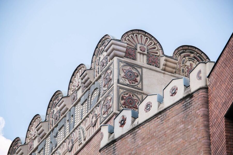 Budapest: Jewish Heritage Walking Tour with Historian Guide - What to Do Before You Go, So You Get More Than Photos