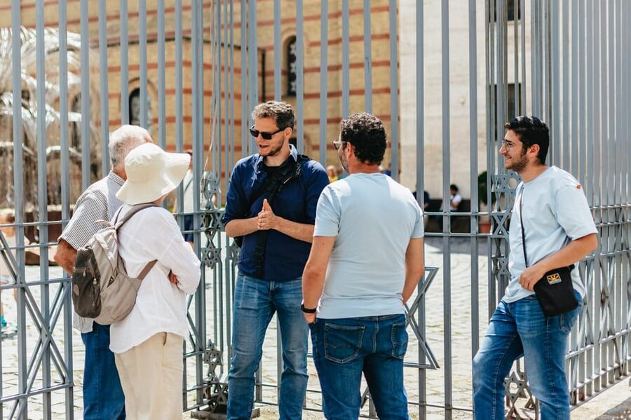 Budapest: Jewish History Guided Walking Tour with Historian - From Kempinski Corvinus to Erzsébet Square: Start Smart