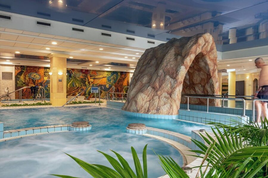 Budapest: Margaret Island Day Spa Entry Ticket - Clean, well-run facilities, plus the little comforts that matter