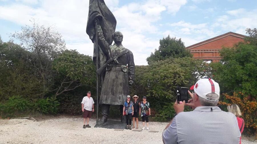 Budapest: Memento Park and Icons of Communism Guided Tour - Victor’s Style: Context, Photos, and a Pace You Can Handle