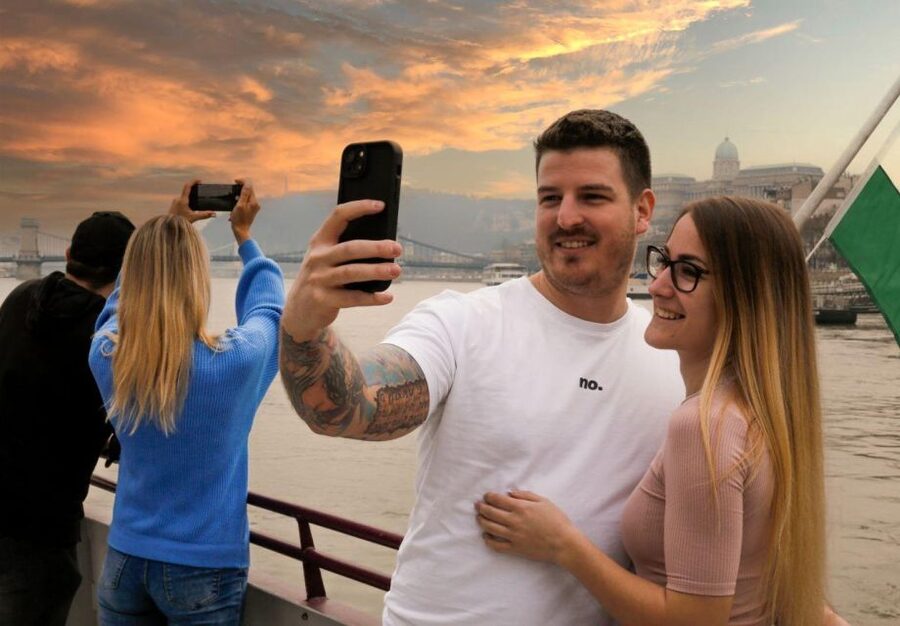 Budapest: Nighttime or Daytime Sightseeing Cruise - Why this Budapest Danube cruise is worth your one hour