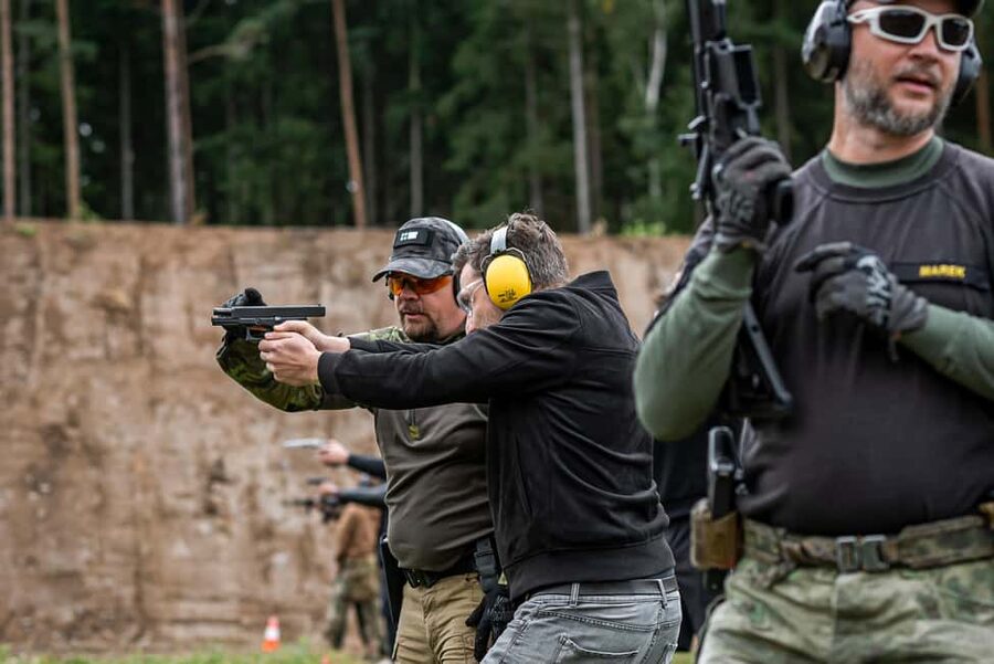 Budapest: Outdoor Shooting Experience + Hotel Pickup - Key Things That Make This Shooting Experience Worth Your Time