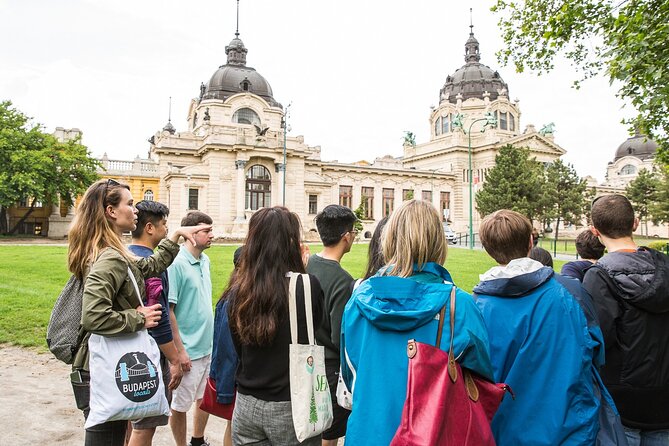 Budapest Overview Private tour - The Hungarian State Opera House: Pretty outside, and worth the pause