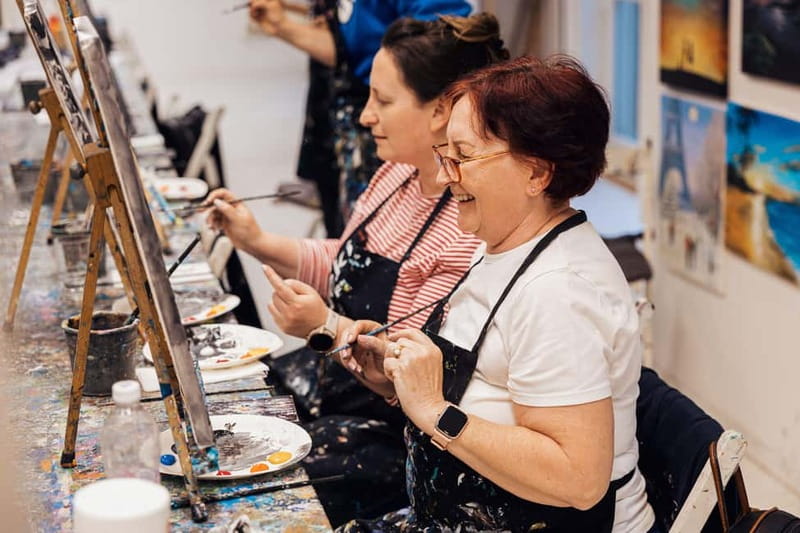 Budapest: Paint and sip experience - Social Time Without Forcing It: Meeting People in the Studio