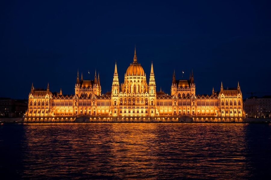 Budapest: Parliament Building Entry Ticket and Audio Guide - The Visitor Centre, Security Check, and How the Audio Device Works