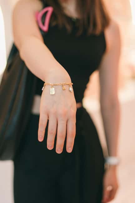 Budapest: Personalized Bracelet-Making Experience - Your bracelet base and the 3-charms story idea