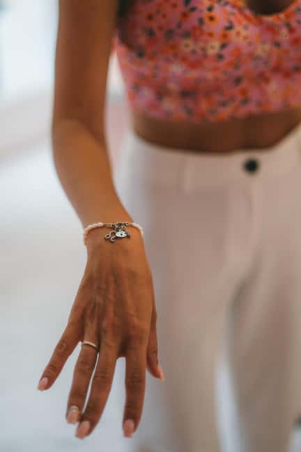 Budapest: Personalized Bracelet-Making Experience - Timing and small-group feel in a studio built for attention