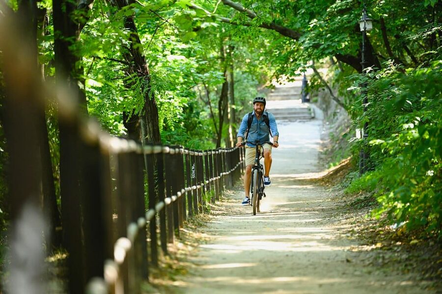 Budapest: Premium E-Bike Rental - Routes, bike lanes, and riverbank time without a guide