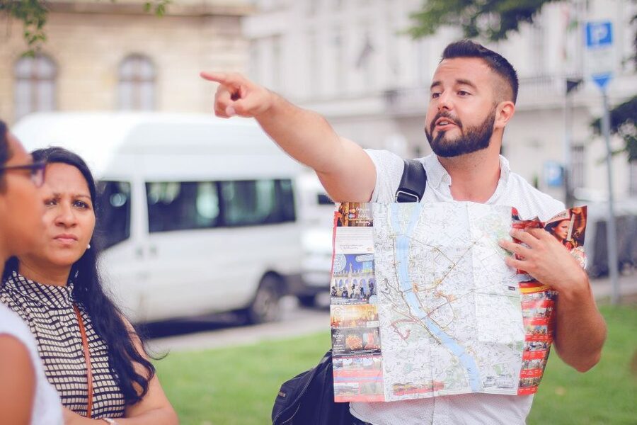 Budapest: Private 3-hour Guided City Tour by Bus - Key things to know