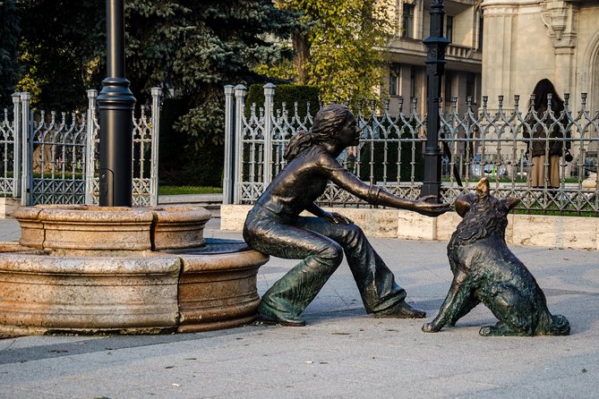 Budapest Private 4 Hour City Tour Experience with a car / van - Thermal bath time: Széchenyi Baths, City Park landmarks, and a Transylvania-style castle look