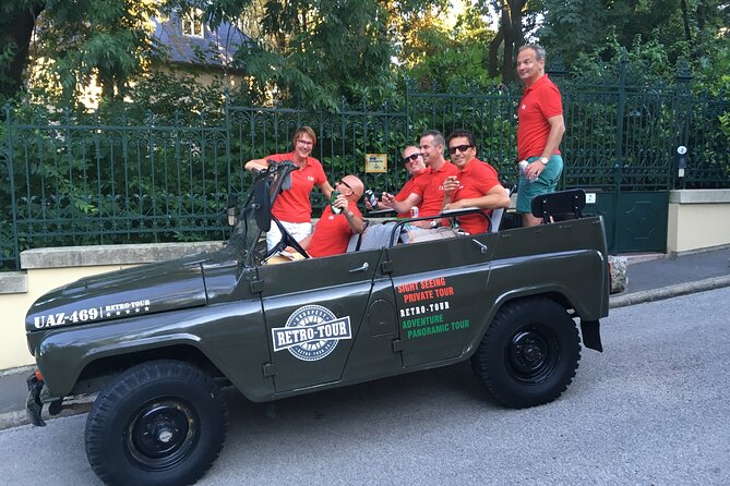 Budapest: Private City Tour with a Vintage Russian Jeep - Great Market Hall stop, what you can realistically do in 30 minutes