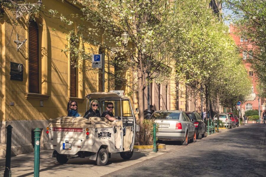 Budapest: Private City Tuk-Tuk Tour & Boat Cruise - Price and value: what $159 covers, and what you’ll likely add