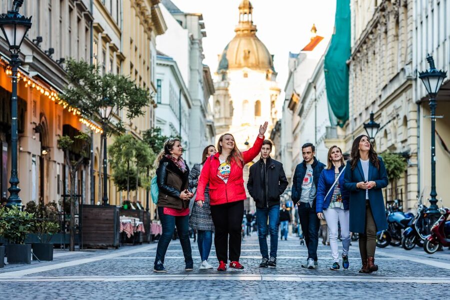Budapest: Private Custom Tour with a Local - Icons & Gems - Choosing 2, 4, 6, or 8 hours without losing the thread
