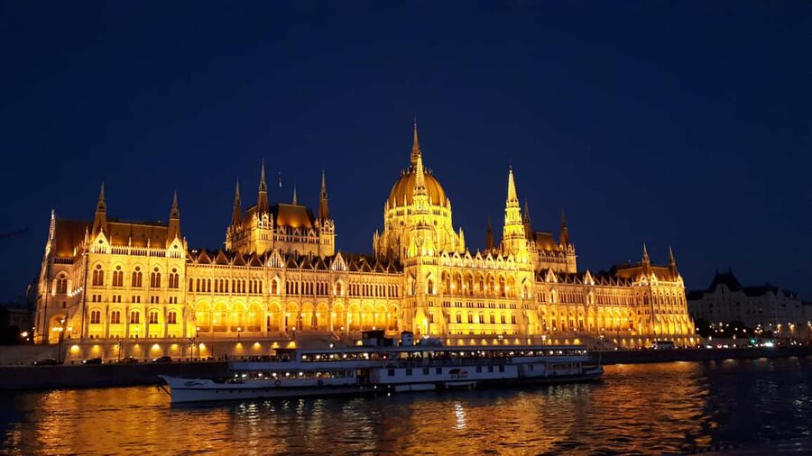 Budapest: Private Customizable Guided Tour - Liberty Square and Heroes’ Square, the Monuments That Set the Tone
