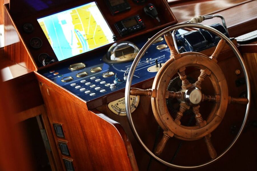 Budapest: Private Danube Yacht Cruise with Welcome Drink - Private-service details that actually change your experience