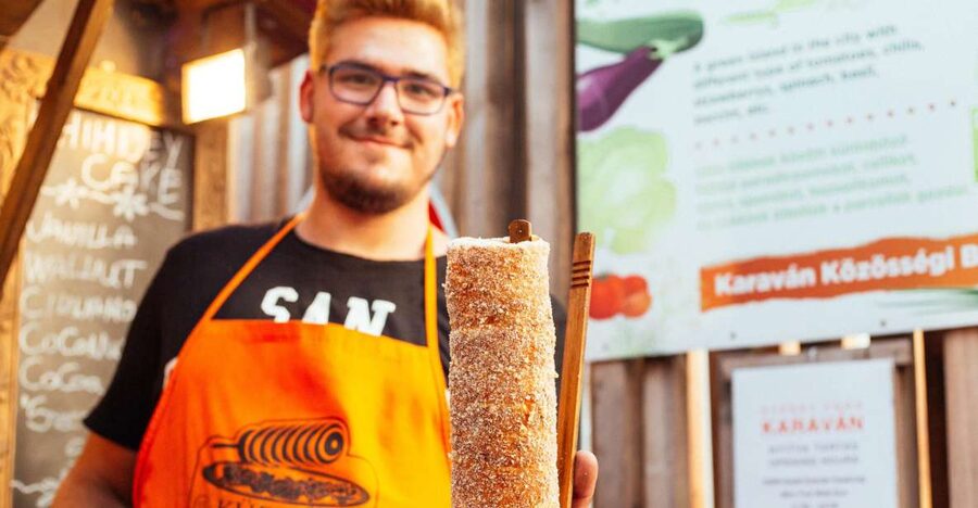 Budapest: Private Food Tour – 10 Tastings with Locals - The 3-hour route: how Szimpla Kert and the Great Synagogue fit the menu