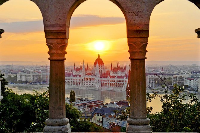 Budapest Private Full Day City Tour with a comfortable air -conditioned car - Matthias Church, Fisherman’s Bastion, and Gellert Hill viewpoints