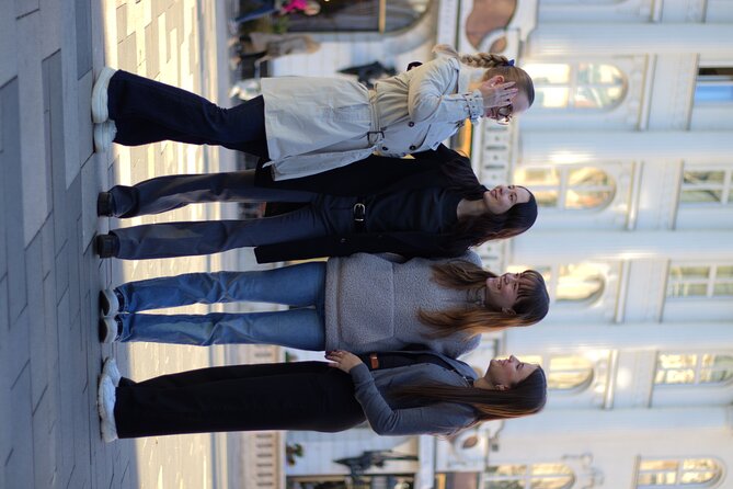 Budapest Private Guided Tour with Photoshoot - Big(3hrs) - St. Stephen’s Basilica: big church exterior, great photo spots