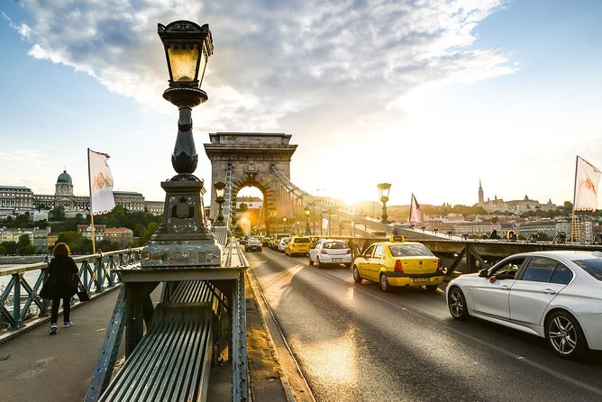 Budapest Private Luxury Sightseeing Tour with Guide and Transport - How the luxury pickup and 4-hour pace really work