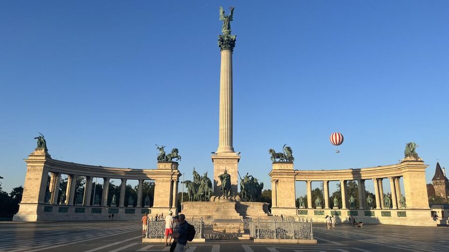 Budapest: private sightseeing tour by public transportation - Key takeaways before you go
