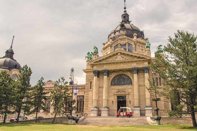 Budapest Private Tuk Tuk Half-Day Tour - Entering The Big Budapest Moments in Four Hours
