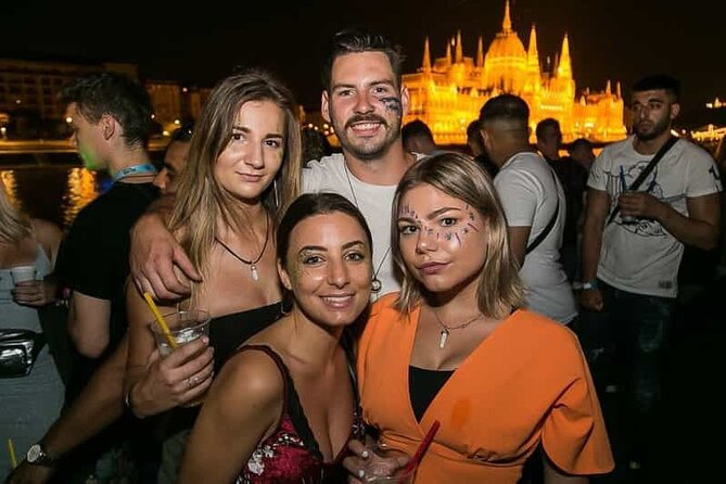 Budapest: Pub Crawl & Ruin Bar Tour - Free Shots & VIP Entry - Skip-the-Line VIP Entry: Why It Matters in Budapest