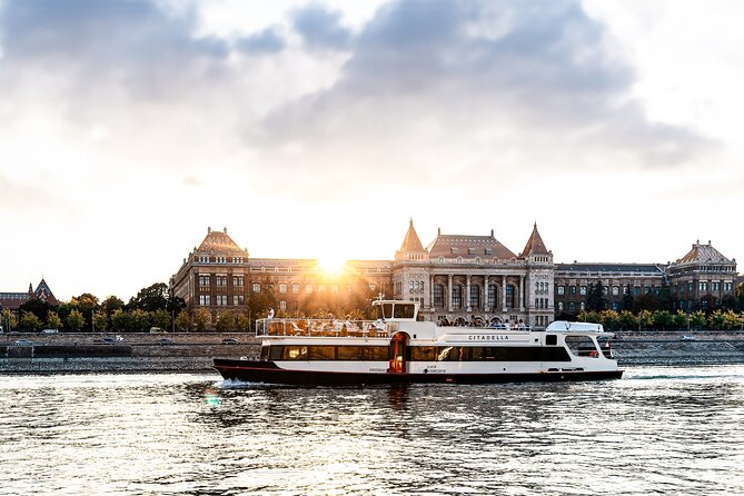 Budapest River Cruise with 1 Free Tokaj Frizzante and Audio Guide - Audio guide on your phone: how to avoid the most common frustration
