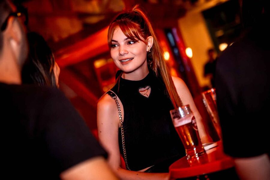 Budapest: Ruin Bar Pub Crawl with Entry Tickets - Price and what $11 really buys in a 5-hour night